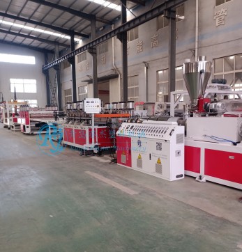 PVC木飾面生產(chǎn)線(xiàn)