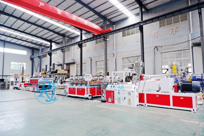 木飾面板生產(chǎn)線(xiàn)