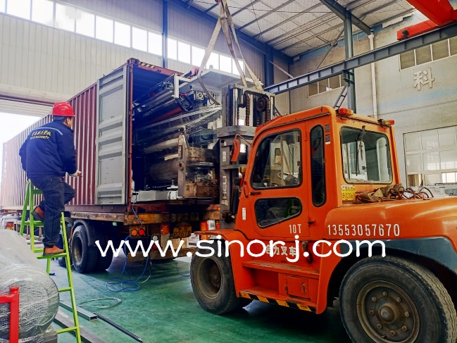 火爆了?。?！國內(nèi)外很受歡迎的pvc仿大理石板生產(chǎn)線裝柜發(fā)貨中。。。